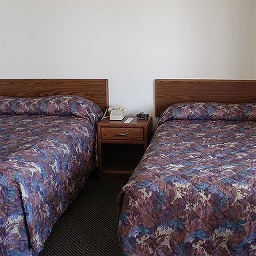 Geneva Inn מראה חיצוני תמונה
